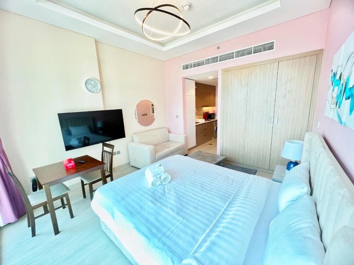 Apartment 1017 Modern In Prime Location Pool View *